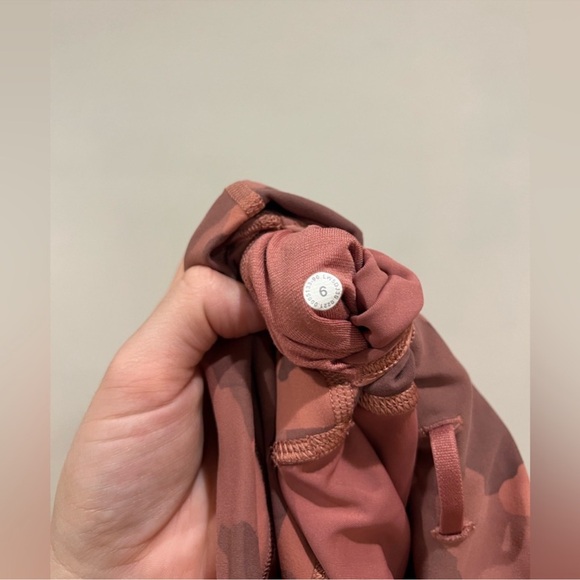 Lululemon Wunder Train High-Rise Tight 28”Heritage 365 Camo Brier Rose Size 6 - Picture 7 of 8